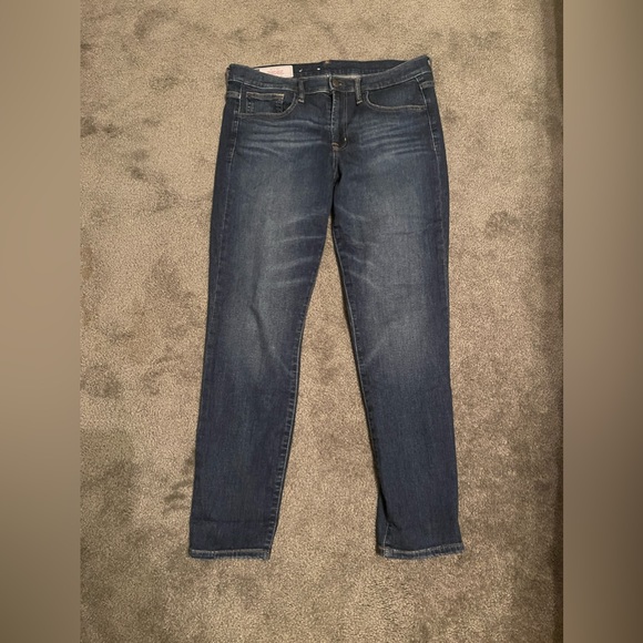GAP MID ROSE TRUE SKINNY JEANS sz
31/12 **A STEAL!** - Picture 1 of 3